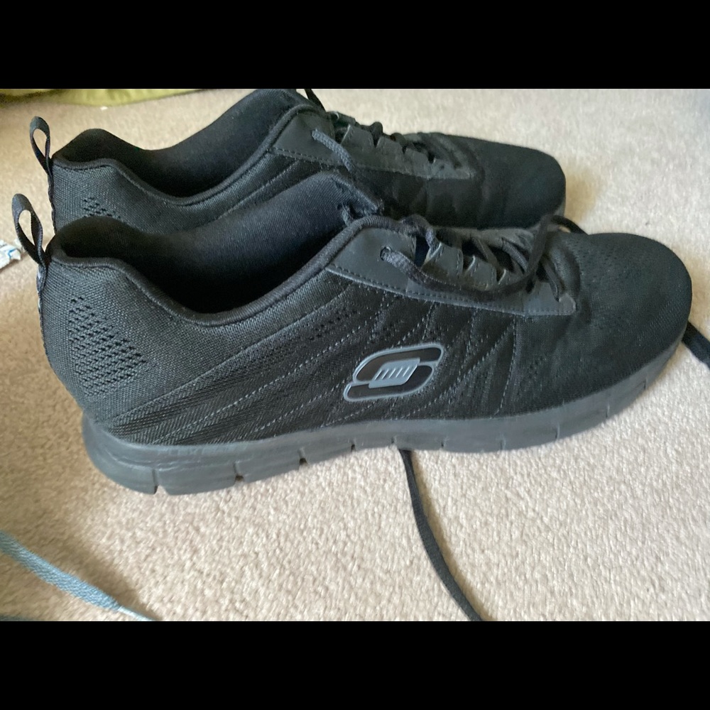 Black Sketchers 11.5 Men’s Shoes